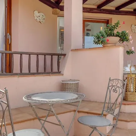 Privata Con Piscina In Pantogia فيلة بورتو كيرفو