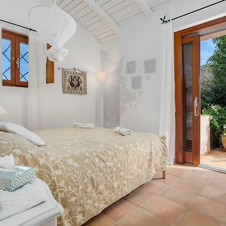 Privata Con Piscina In Pantogia ヴィラ