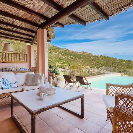 Privata Con Piscina In Pantogia فيلة *