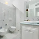 Privata Con Piscina In Pantogia 切尔沃港